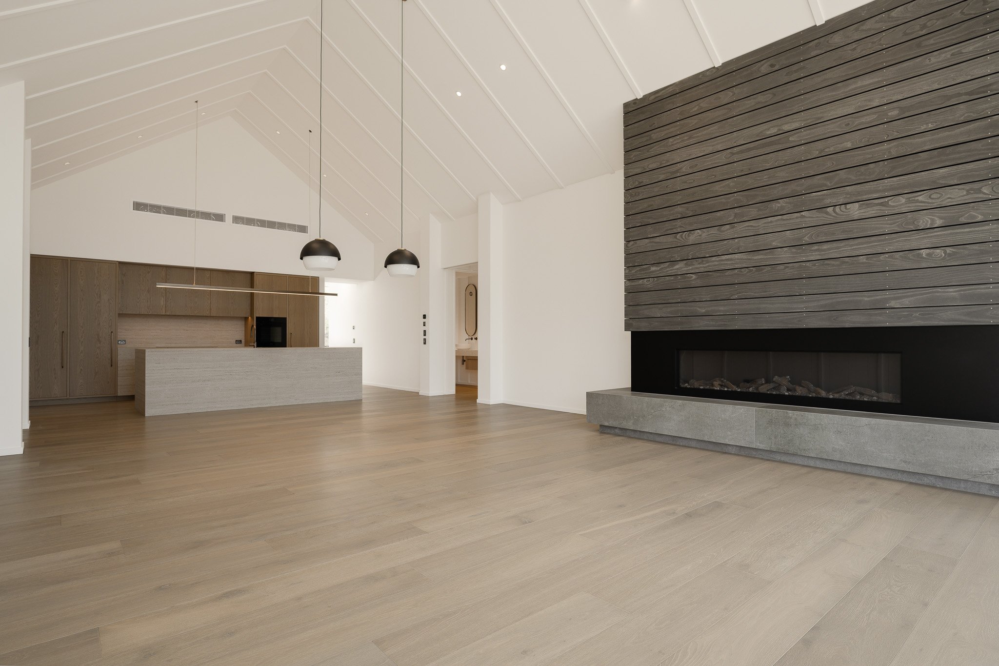 Littles Road 05_Atelier Classic 260w_Plank_Forte_LR