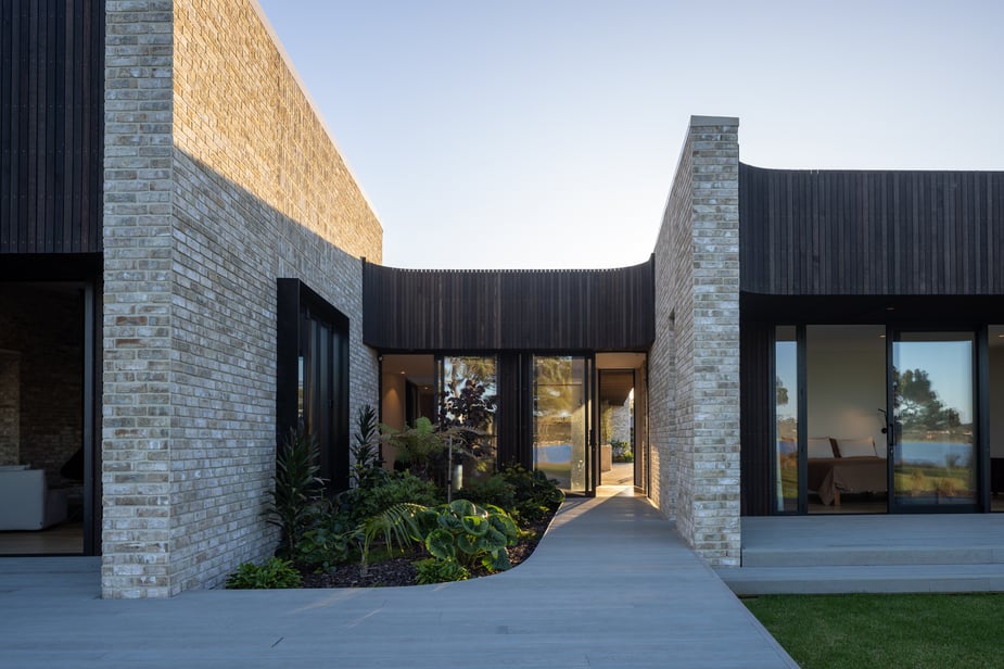 Mangawhai House_01_Millboard_Smoked Oak_Forte